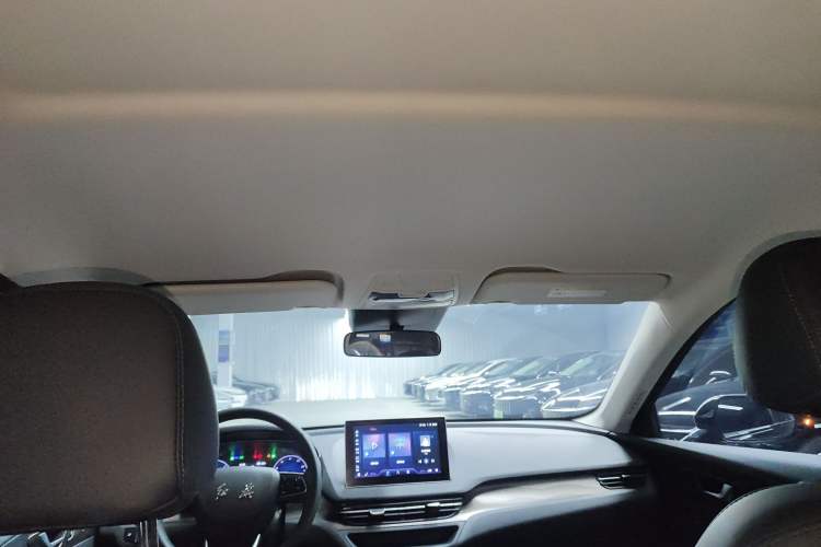 Used Hongqi E-QM5 2023 Revised Version Basic Travel Edition