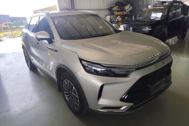 Used BAIC Beijing X7 2020 1.5TD DCT ZhiShang Edition Front Right 45 Deg
