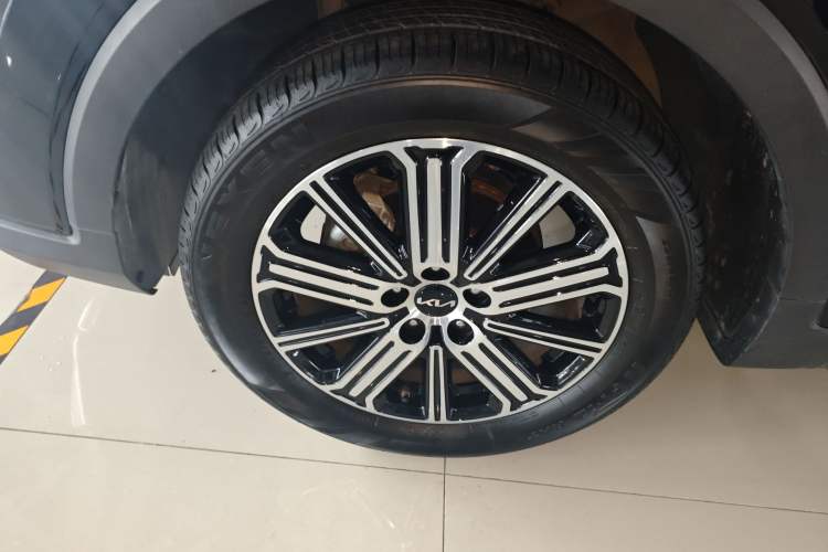 Used Kia Sportage R 2021 Ace 2.0L Splendid Edition Exterior 4