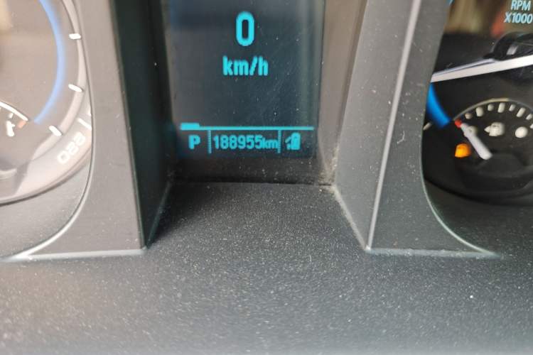 Used Buick GL8 2015 2.4L Luxury Business Premium Edition