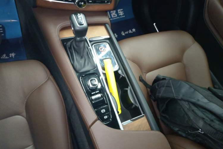 Used Volvo XC90 2019 T6 Zhiyi Edition 7-Seater China V Emission Standard
