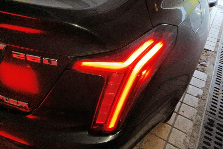 Used Cadillac CT5 2022 28T Luxury Version (Standard Edition) Right Rear Taillight