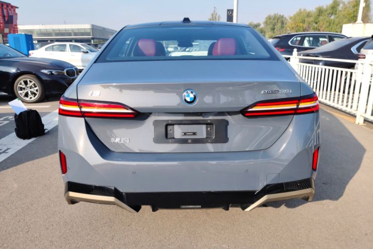 Used BMW i5 2024 eDrive 35L M Sport Package