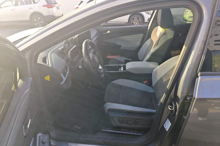 Used Volkswagen ID.4 X 2021 Pro Smart Long-Range Edition