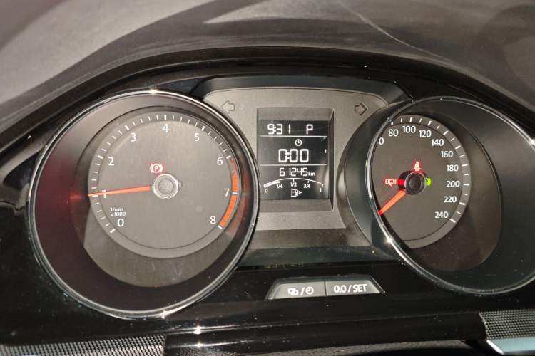 Used Volkswagen C-TREK 2018 1.5L Automatic Luxury Edition