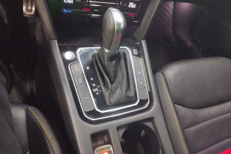 Used Volkswagen FAW-Volkswagen CC 2025 380TSI Striking All-Inclusive Edition Gear Lever