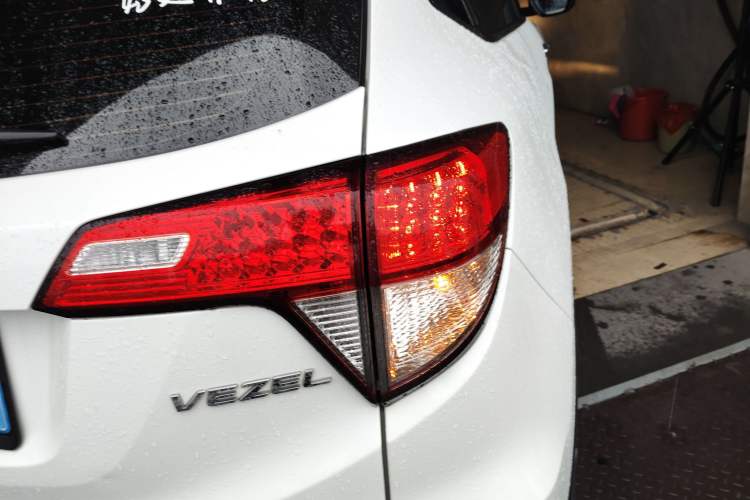 Used Honda Vezel 2020 1.5L CVT Pioneer Edition
