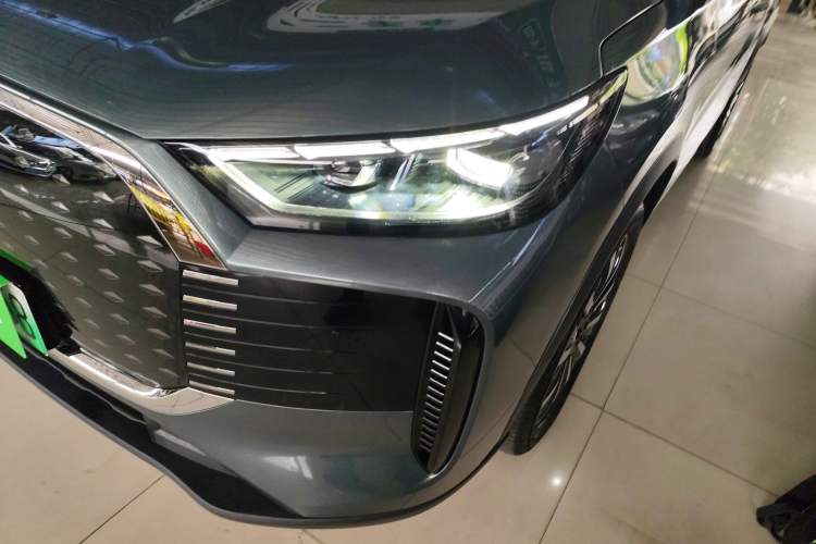 Used Fengyun T8 2025 1.5T 130km Deluxe Version 5 Seats Left Front Headlight