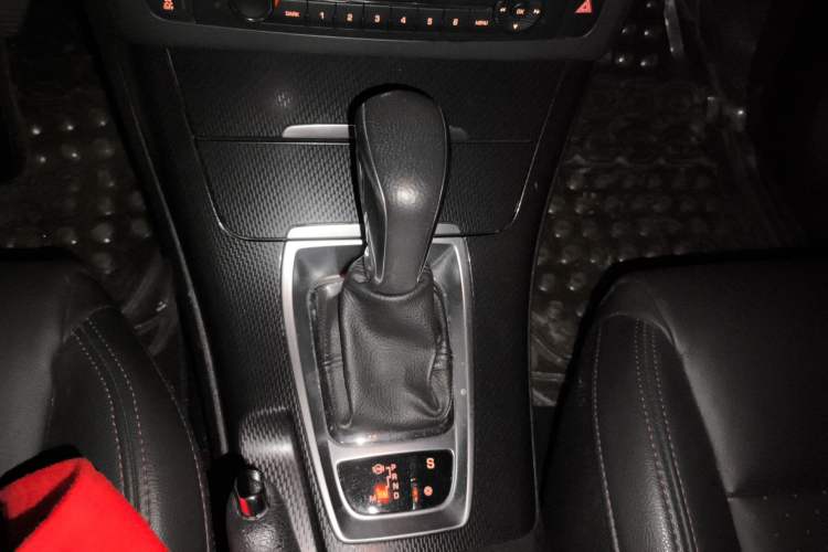 Used Citroen C5 2014 1.6T Automatic Luxury Model Gear Lever