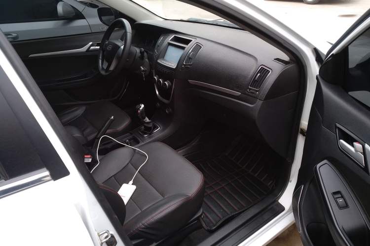 Used Geely Auto Vision 2015 1.5L Manual Happiness Edition