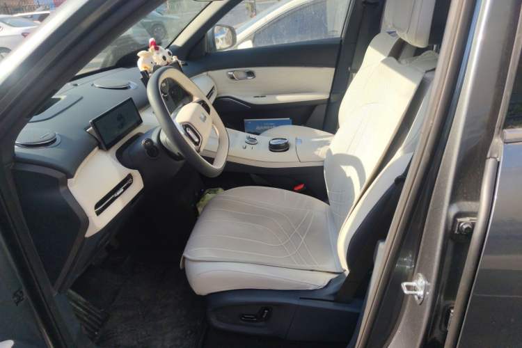 Used Geely Galaxy Xingjian 7 EM-i 2025 120km Exploration+ Version
