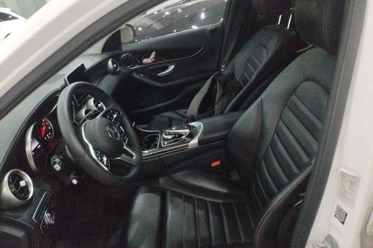 Used Mercedes-Benz C-Class 2015 Facelift C 180 L