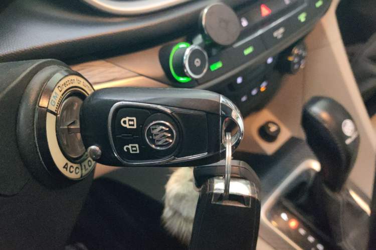 Used Buick GT 2015 15N Automatic Entry-Level Trim Vehicle Key