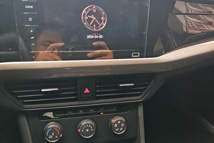 Used Volkswagen Bora 2021 1.5L Manual Fashion Smart Connect Edition