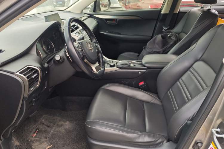 Used Lexus NX 2015 200T All-Wheel-Drive Fēngshàng Edition Left Front Seat