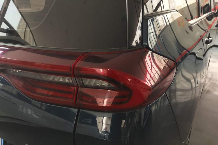 Used GAC Trumpchi M6 2023 PRO 270T DCT Luxury Edition Right Rear Taillight