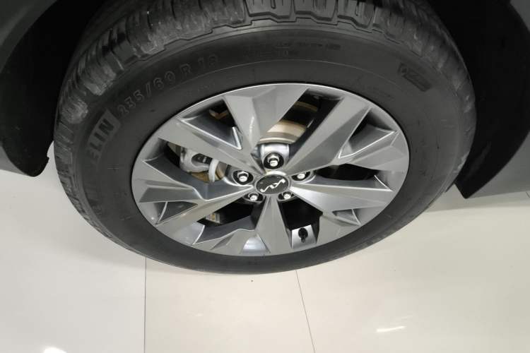 Used Kia Sportage (Chinese Domestic Model) 2023 2.0L HEV Two-Wheel Drive Flagship Edition
