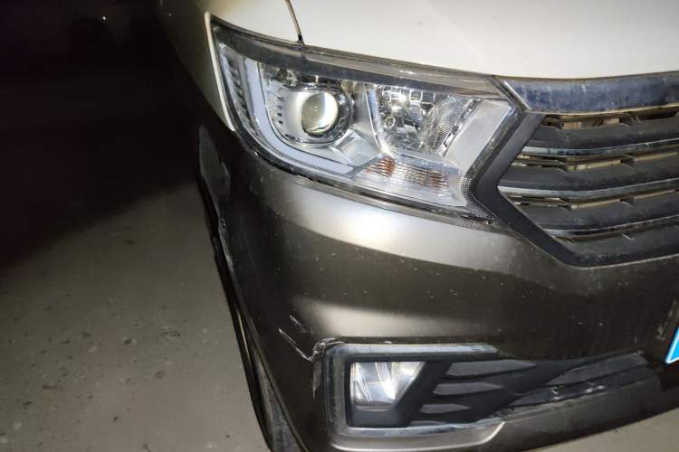 Used CHANGAN KUAYUE Xing V5 2021 1.5L Jinbao Edition Comfort Version JL473QH Right Front Headlight