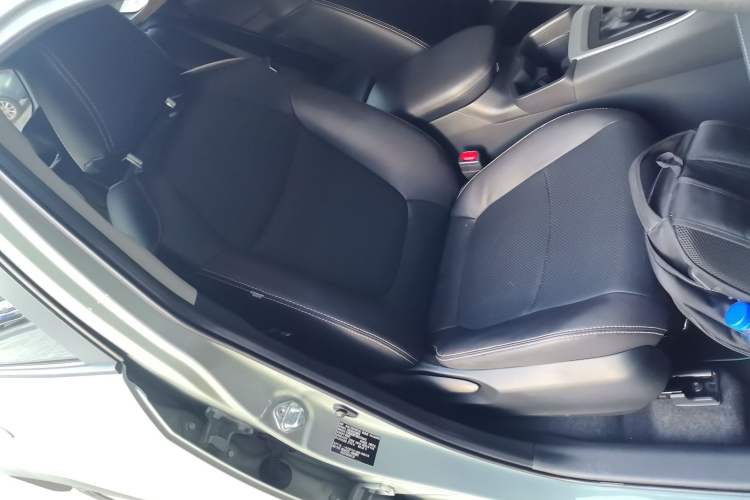 Used Toyota RAV4 2022 2.0L CVT Two-Wheel Drive Fashion Edition