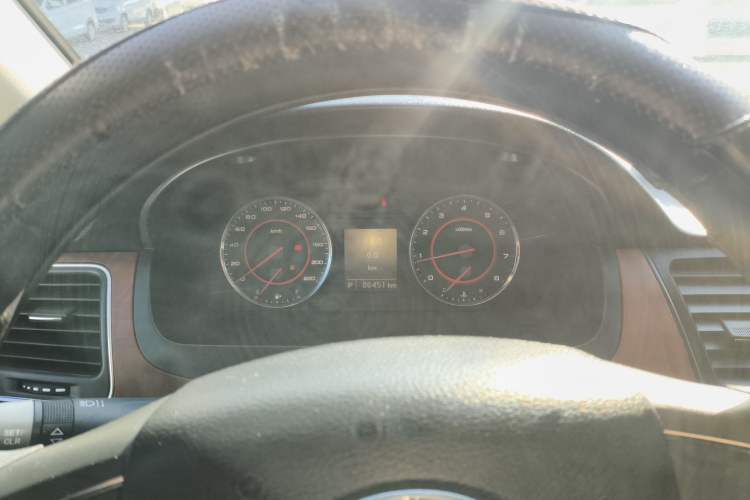 Used SAIC MAXUS G10 2016 2.0T Automatic Elite Edition
