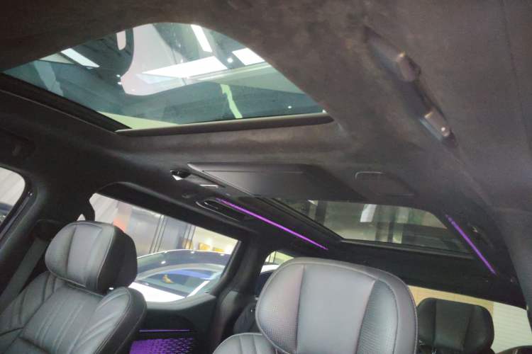 Used Zeekr 009 2022 WE Edition
