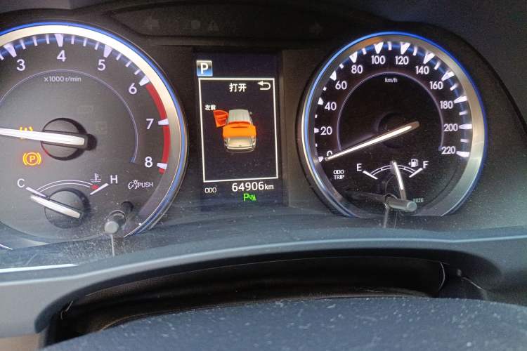 Used Toyota Highlander 2018 2.0T Four-Wheel Drive Luxury Version 7 Seats China VI Standard