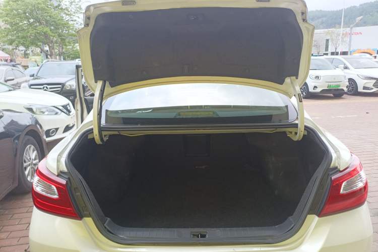 Used Nissan Teana 2018 2.0L XL Smart Upgrade Edition Trunk