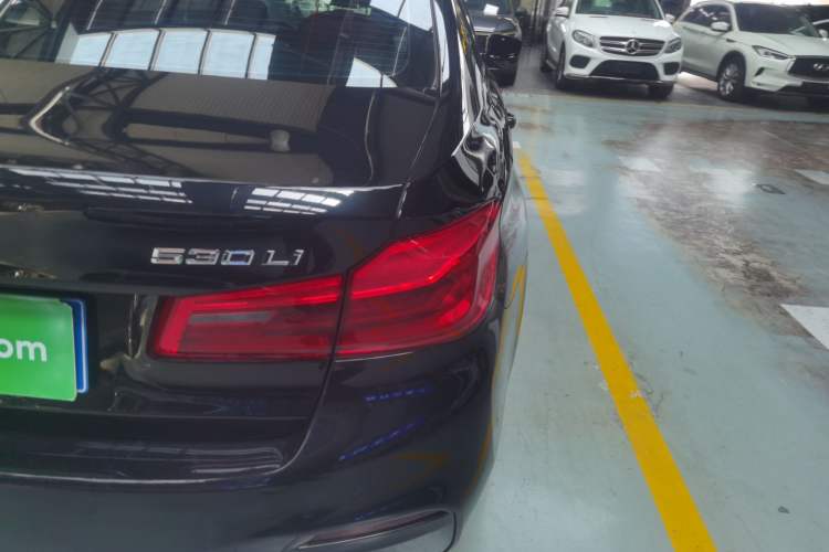 Used BMW 5 Series 2019 530Li Leading Model M Sport Package
