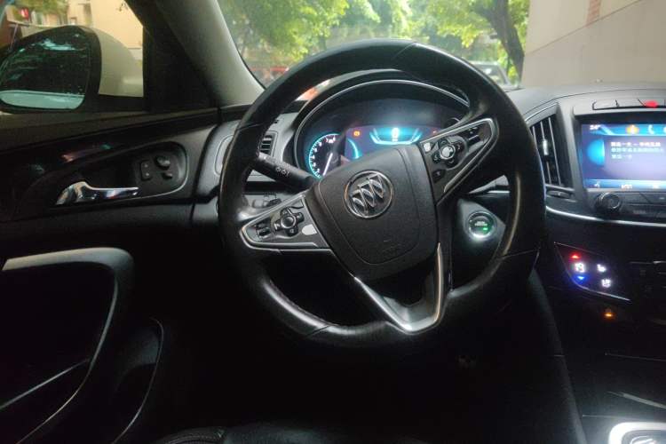 Used Buick Regal 2014 GS 2.0T Passionate Sport Edition Steering Wheel
