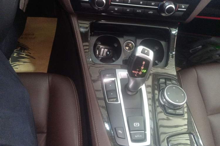 Used BMW 5 Series 2017 525Li Luxury Design Package