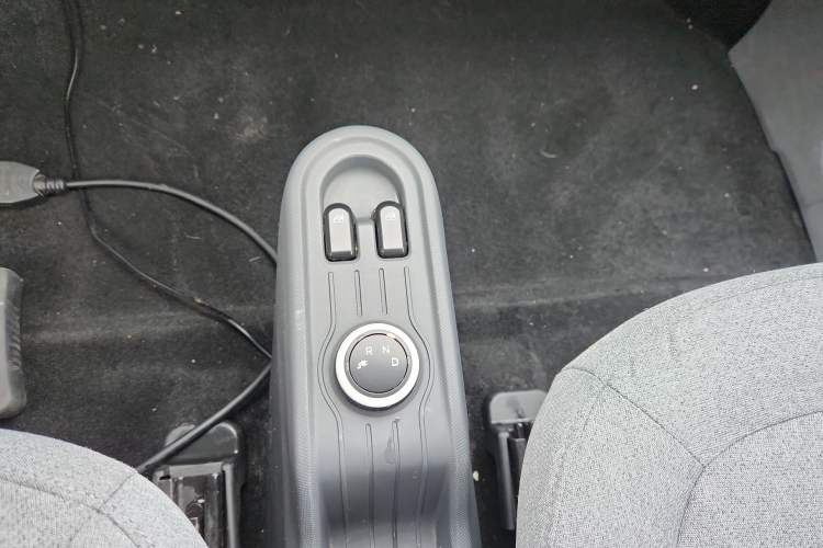 Used Wuling Hongguang MINIEV 2021 Macaron Fashion Model Lithium Iron Phosphate
