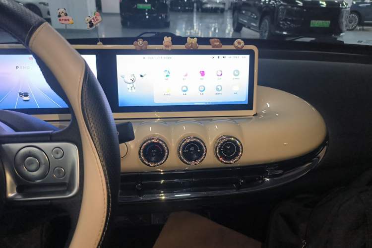 Used Wuling Bingo 2023 410 km Lingxi Deluxe Edition
