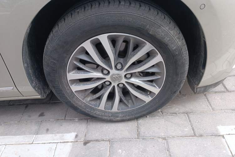 Used Buick GL8 2017 ES 28T Flagship Model China V Standard