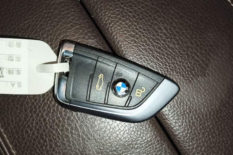 Used BMW X5 2015 xDrive28i
