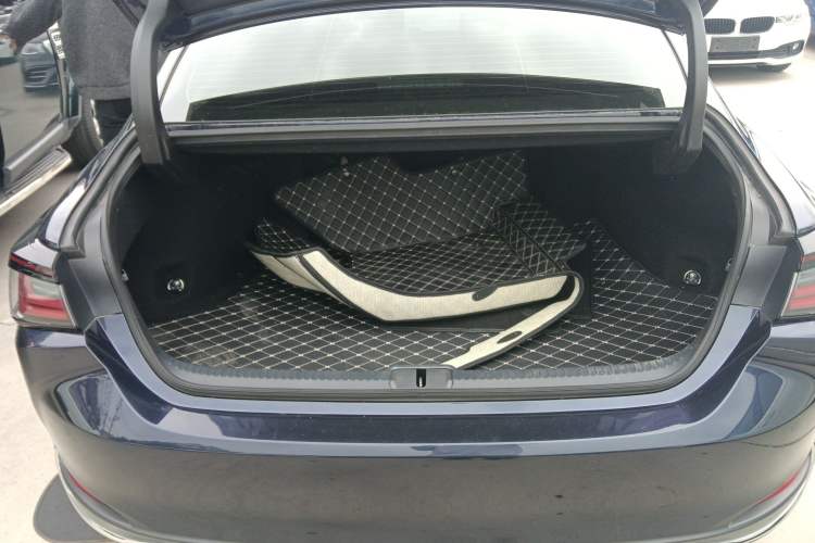 Used Lexus ES 2025 200 Premium Edition