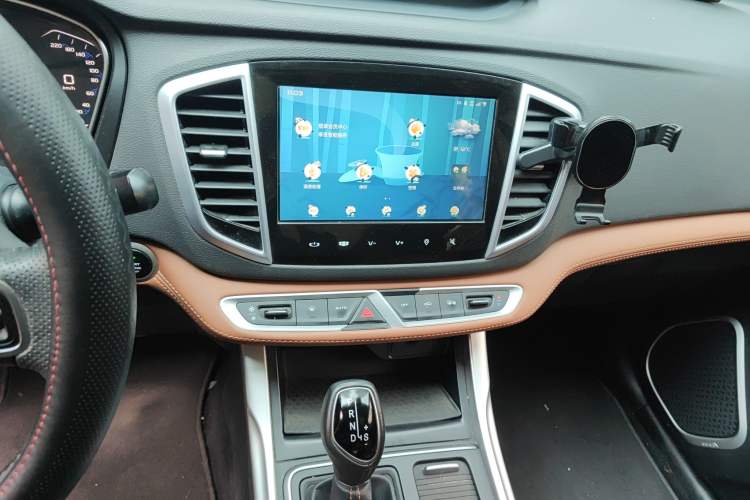 Used Geely Auto Vision X6 2018 1.4T CVT 4G Connected Flagship Edition