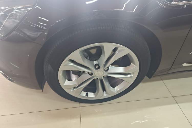 Used Buick LaCrosse 2018 28T Avenir
