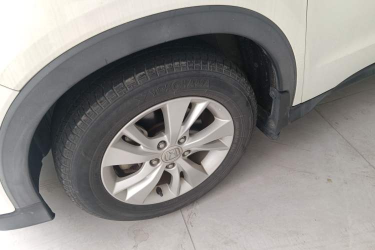 Used Honda Vezel 2015 1.5L CVT two-wheel drive Comfort trim Left Front Wheel Hub