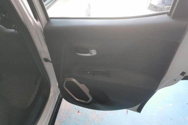 Used Jeep Renegade 2017 180T Automatic Kinetic Edition+