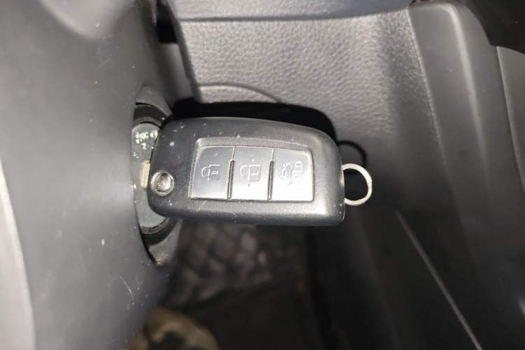 Used Nissan Sylphy 2021 Classic 1.6XE CVT Comfort Edition Vehicle Key