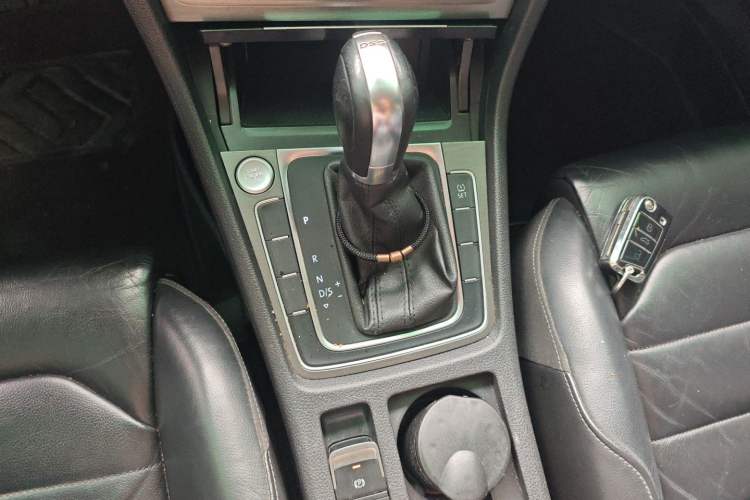 Used Volkswagen Golf 2015 1.4TSI Automatic Luxury Model