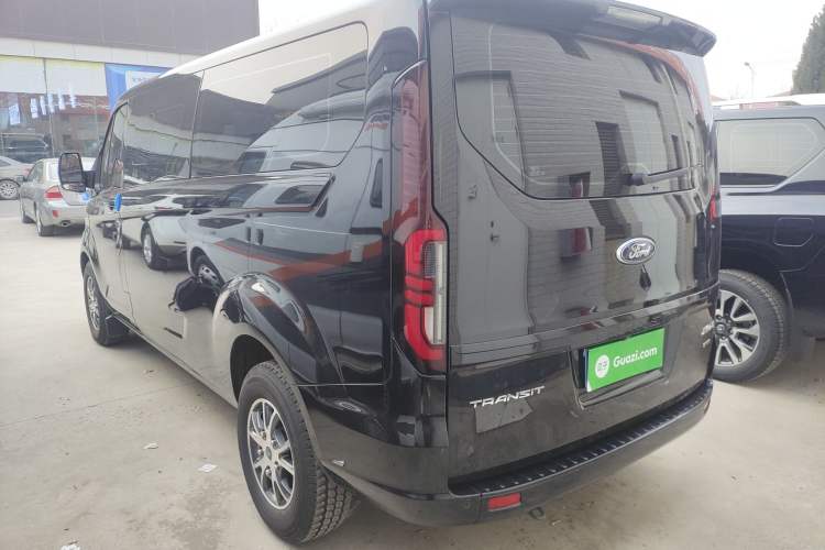 Used Ford Transit 2023 2.0T Diesel Automatic Commercial & Travel Version Mid-axle Low-roof Design 7/8/9-Seater