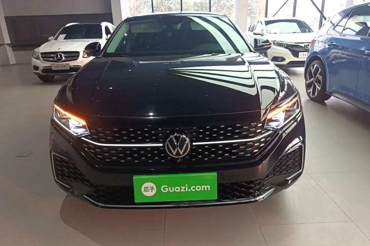 Used Volkswagen Passat 2024 380TSI Starry Dragon Edition Front