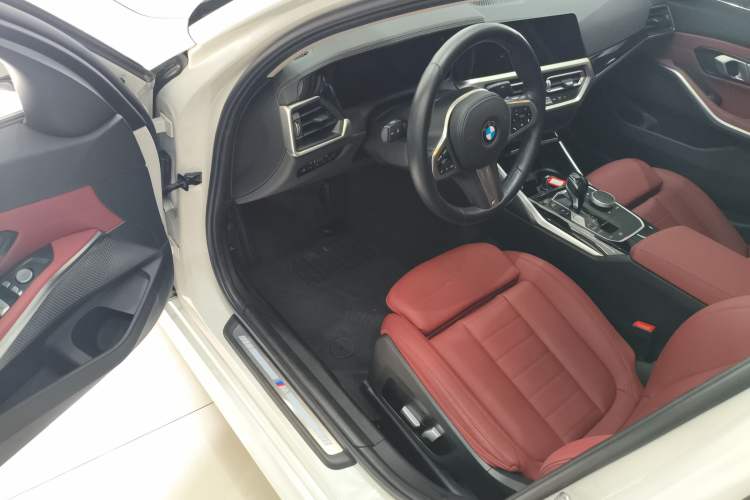Used BMW 3 Series 2021 Facelifted 320Li M Sport Package Driver Seat
