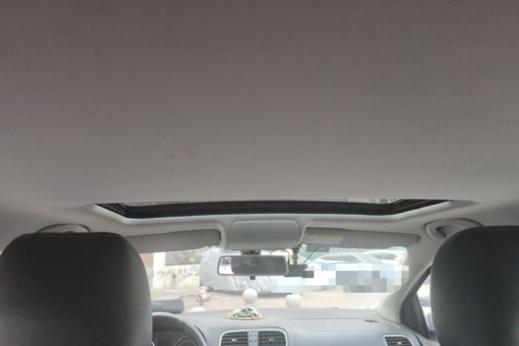 Used Volkswagen Polo 2014 1.6L Cross Polo Automatic
