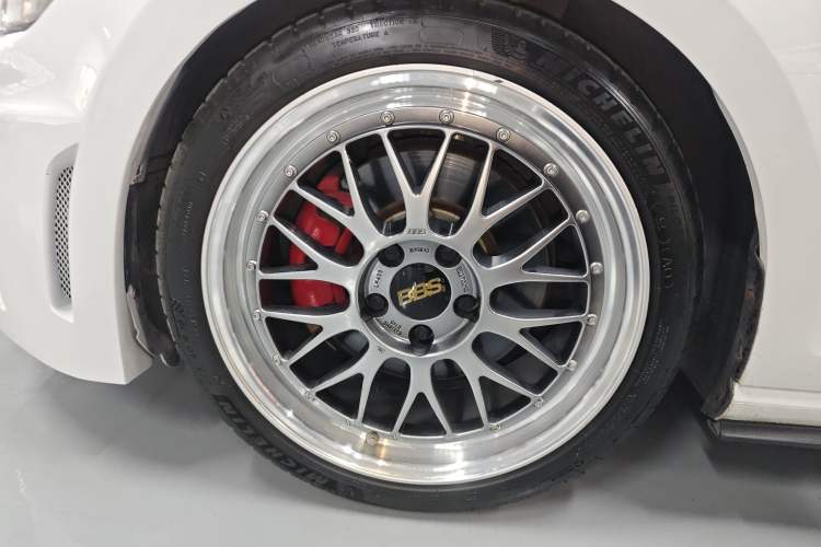 Used Volkswagen Golf GTI 2016 2.0 TSI GTI Left Front Wheel Hub