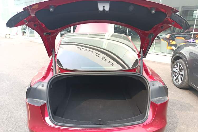 Used Tesla Model 3 2023 Long-Range All-Wheel-Drive Version