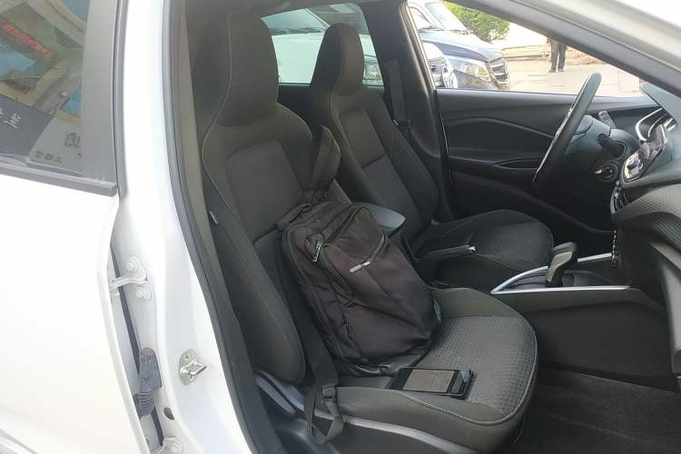 Used Chevrolet Cavalier 2022 325T Automatic Enjoyment Edition Right Front Seat