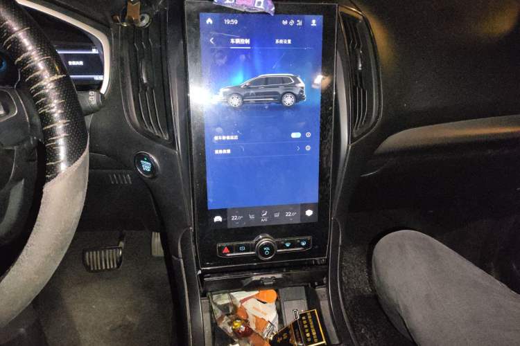 Used Ford Edge 2020 EcoBoost 245 Two-Wheel-Drive Platinum Edition 5 Seats Audio And AC Panel