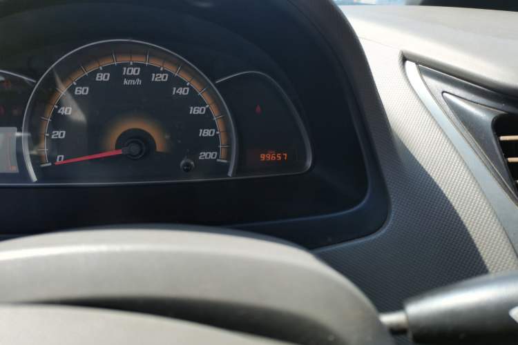 Used Chevrolet Sail 2013 Sedan 1.2L Manual Fashionable Happiness Edition Odometer Close Up